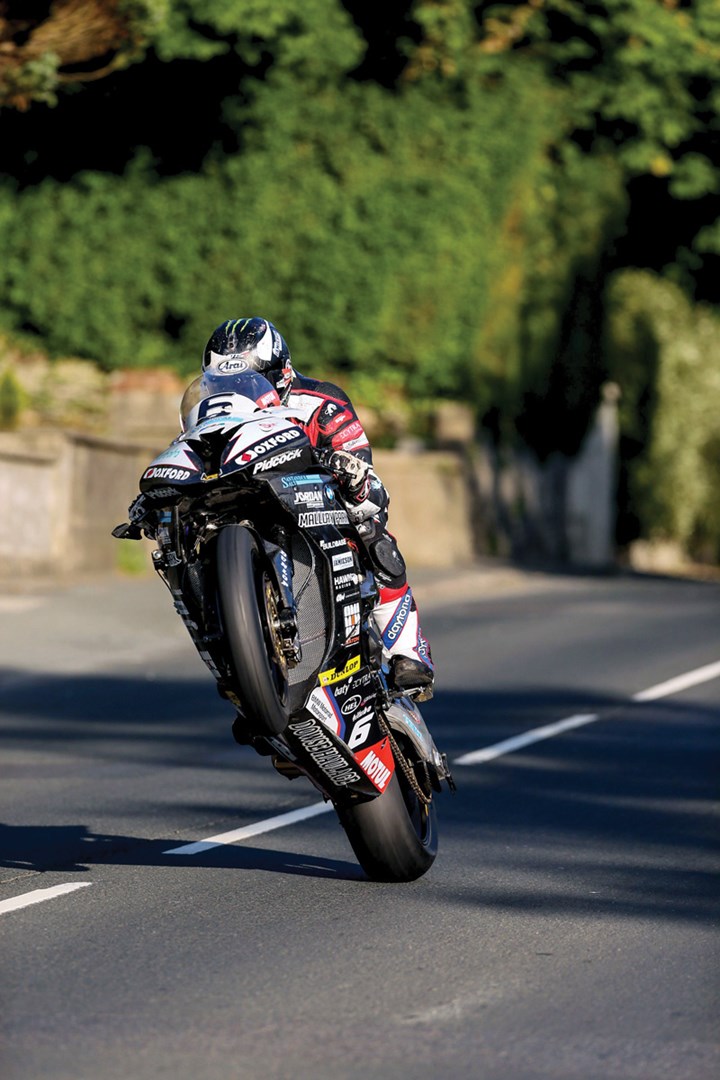 Michael Dunlop, Glen Vine, TT 2016 - click to enlarge
