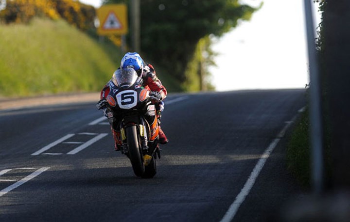 Keith Amor TT 2010 - click to enlarge