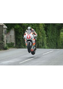 Ian Hutchinson Ballacrye Superstock TT 2010 (2)
