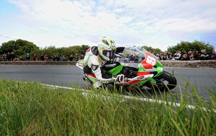 Michael Dunlop TT 2011 Superstock Gooseneck - click to enlarge