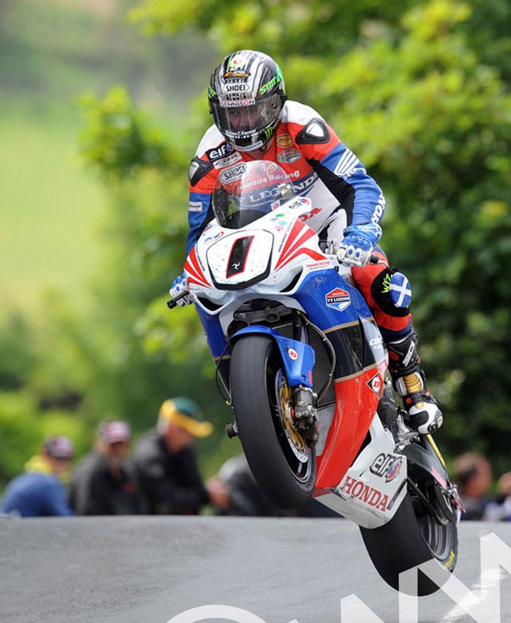 John McGuinness TT 2011 Superbike Ballaugh - click to enlarge