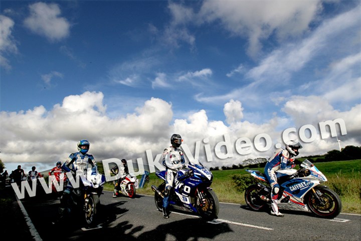 600cc Grid Armoy 2015 - click to enlarge
