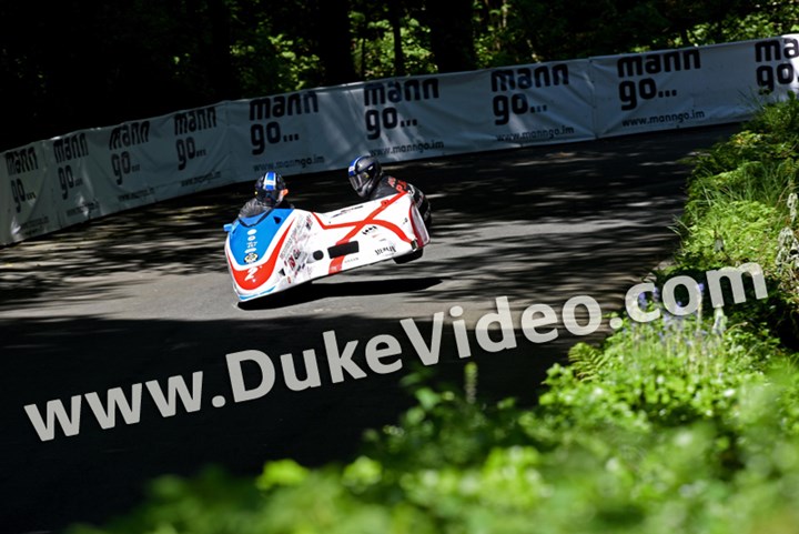Conrad Harrison and Mike Aylott Sidecar TT 2015 Print - click to enlarge